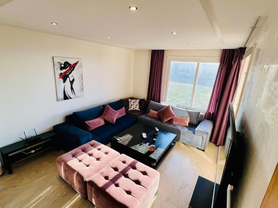 Ocean Gem - Exclusive Luxury, Balcony Pool, Beach, Surf & Views Apartment
