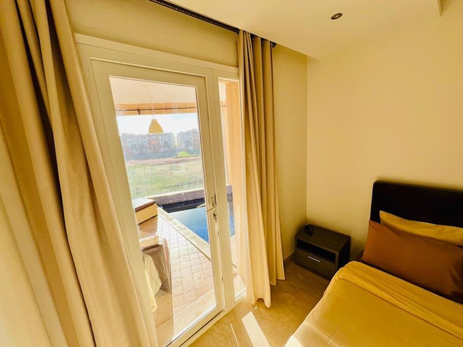 Ocean Gem - Exclusive Luxury, Balcony Pool, Beach, Surf & Views Apartment *