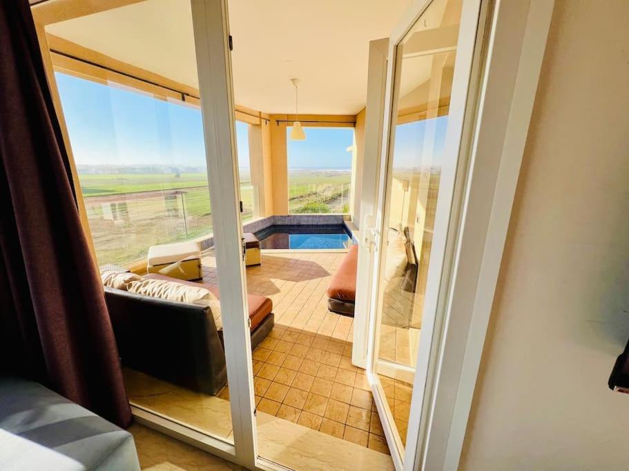 Ocean Gem - Exclusive Luxury, Balcony Pool, Beach, Surf & Views Bouznika
